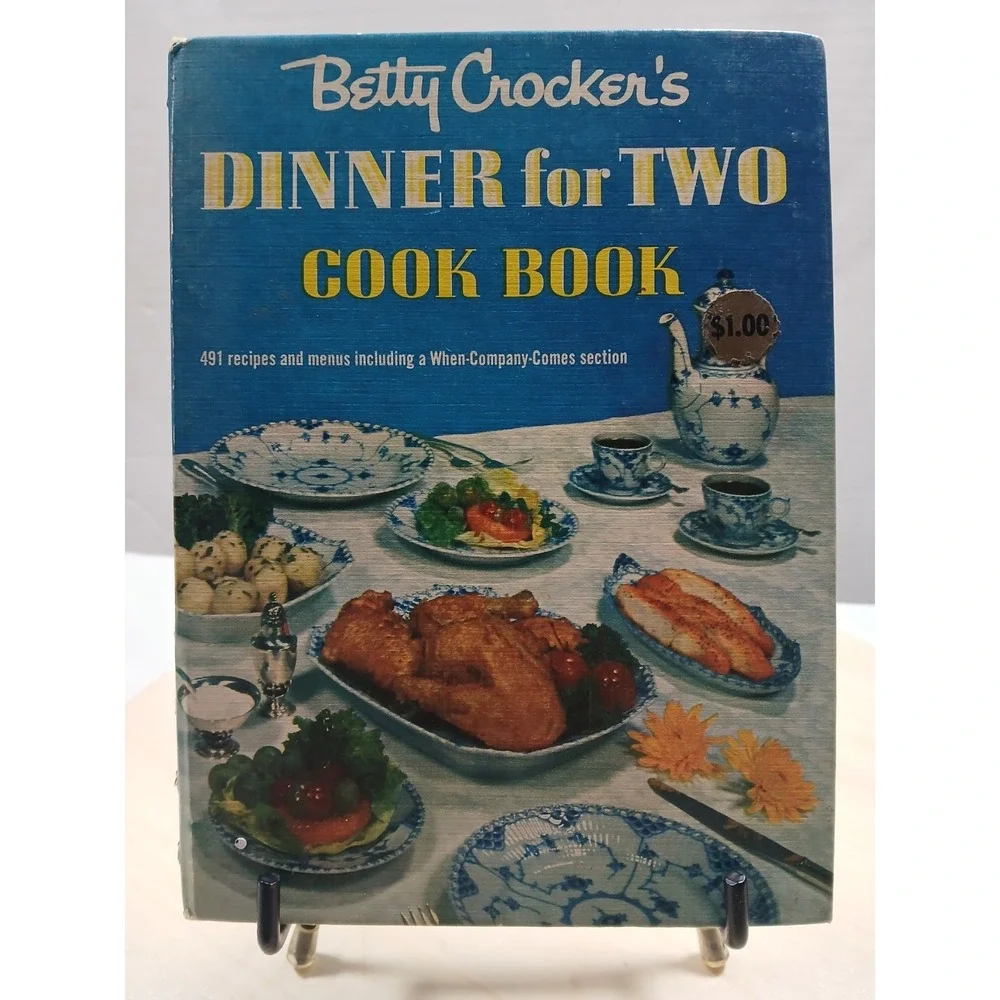 Vintage‎ BETTY CROCKER Dinner For Two Cookbook 1958